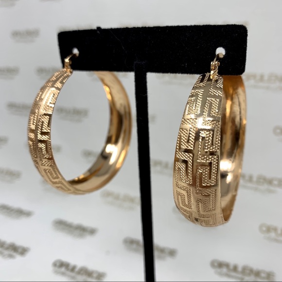 Vintage Fame Earrings - Picture 3 of 5